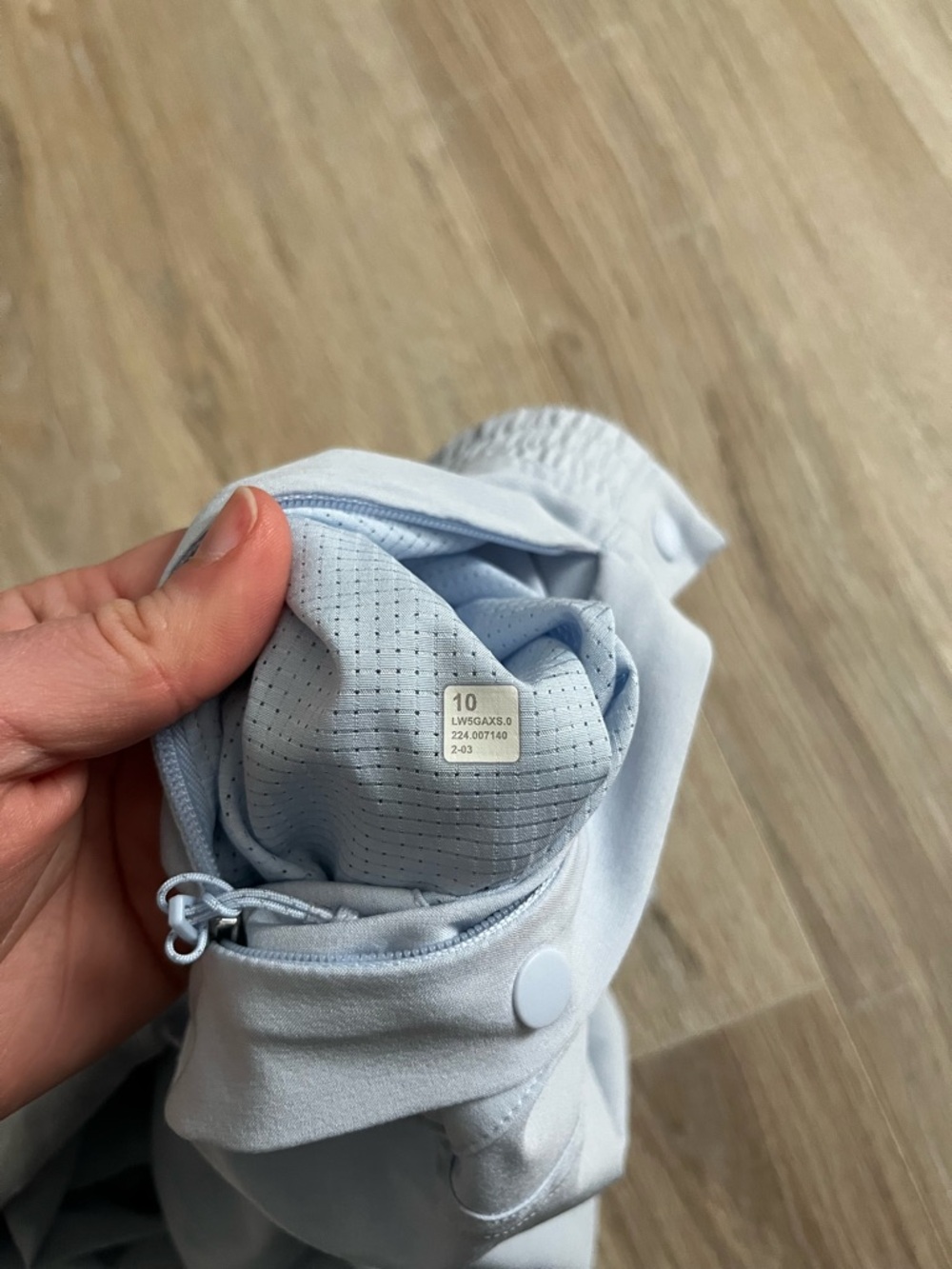 Lululemon Women’s Tear-Away Mid-Rise Track Pant Windmill - Size 10 - Picture 5 of 7
